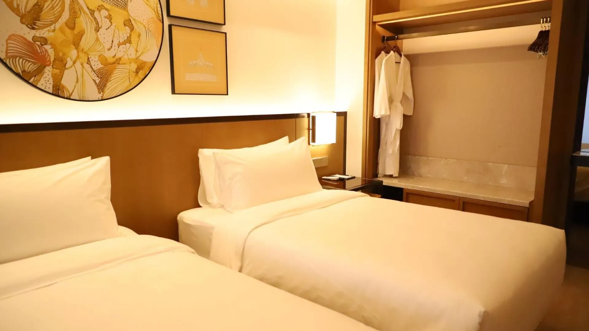 Fung Yuet Resort Hotel Sihanoukville 0*,
